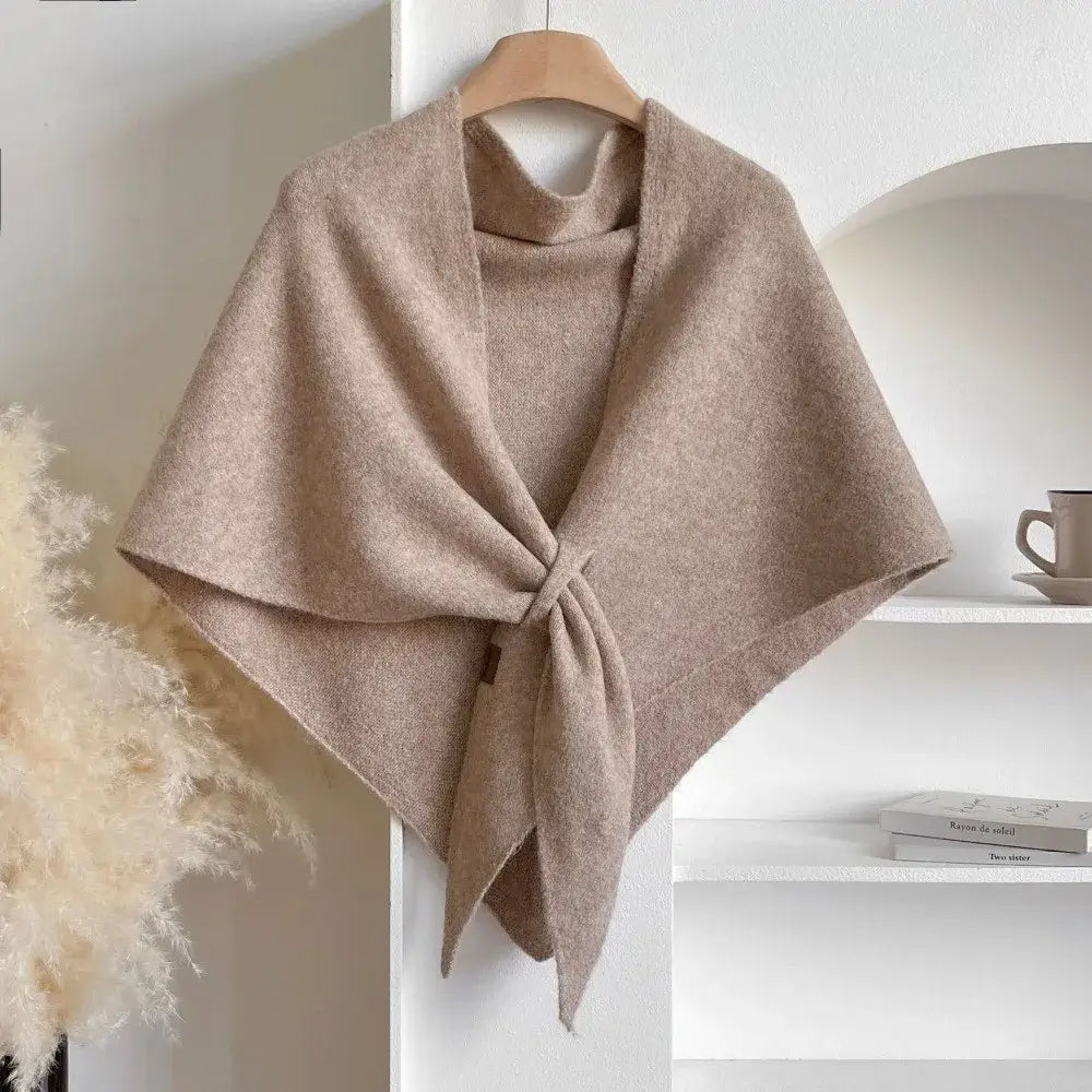 Waverly | Châle triangulaire en maille chaud et élégant — vue du produit