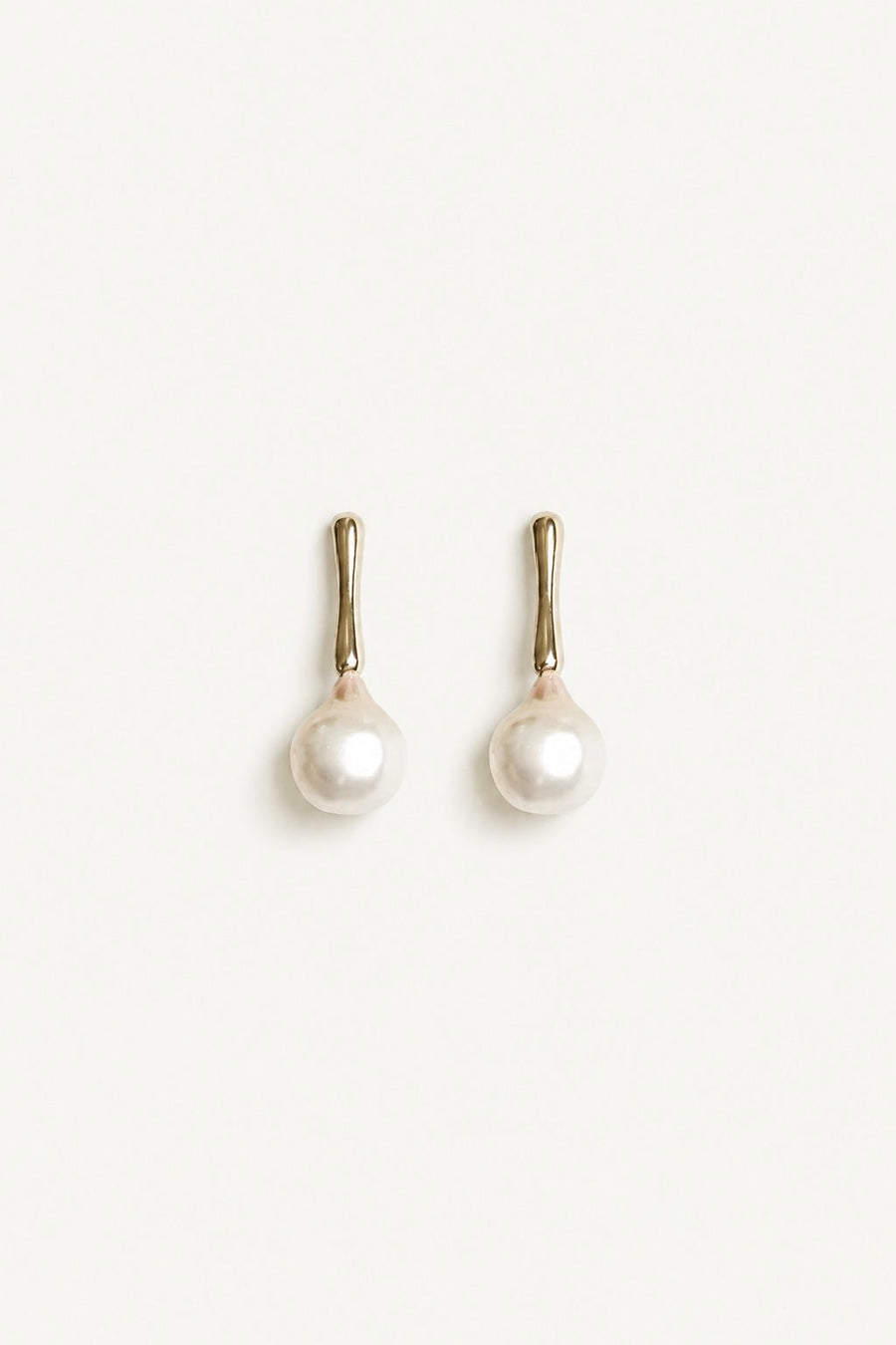 Boucles d’oreilles pendantes à perles baroques — vue 1