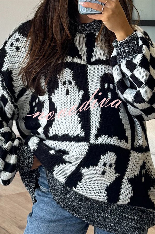 Pull ample en maille à fantômes et damier — vue du produit