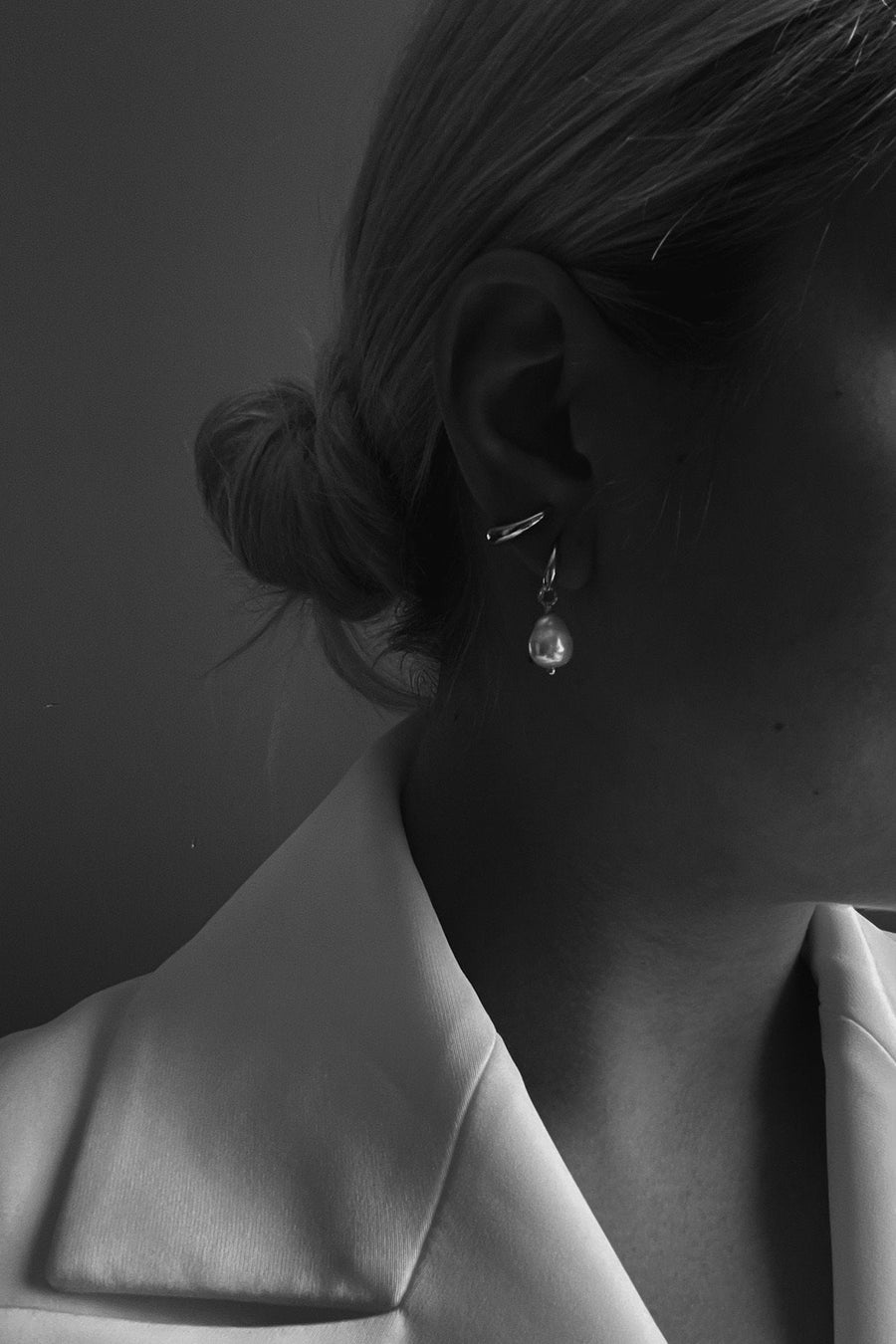 Blair | Boucles d’oreilles pendantes à perles d’eau douce — vue 2